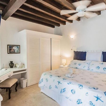 Royal Palms By Bvr Apartment Playa del Carmen Bagian luar foto