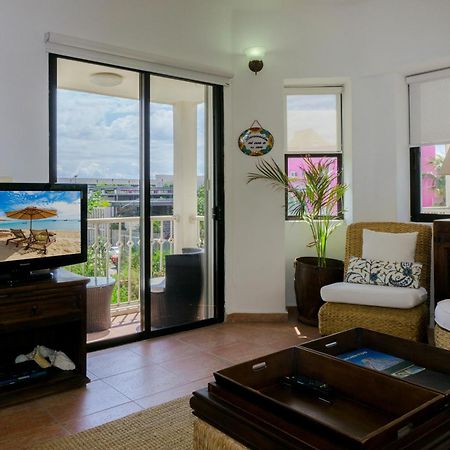 Royal Palms By Bvr Apartment Playa del Carmen Bagian luar foto