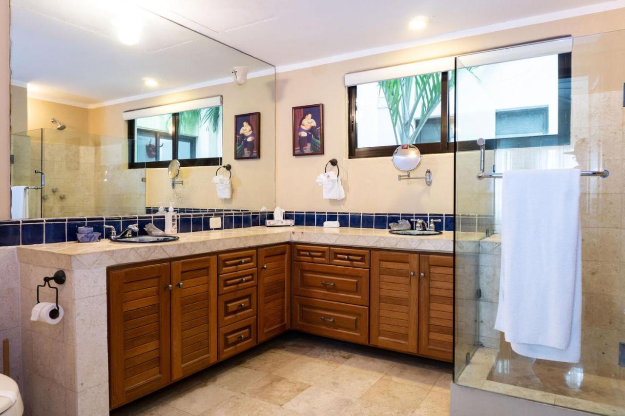 Royal Palms By Bvr Apartment Playa del Carmen Bagian luar foto